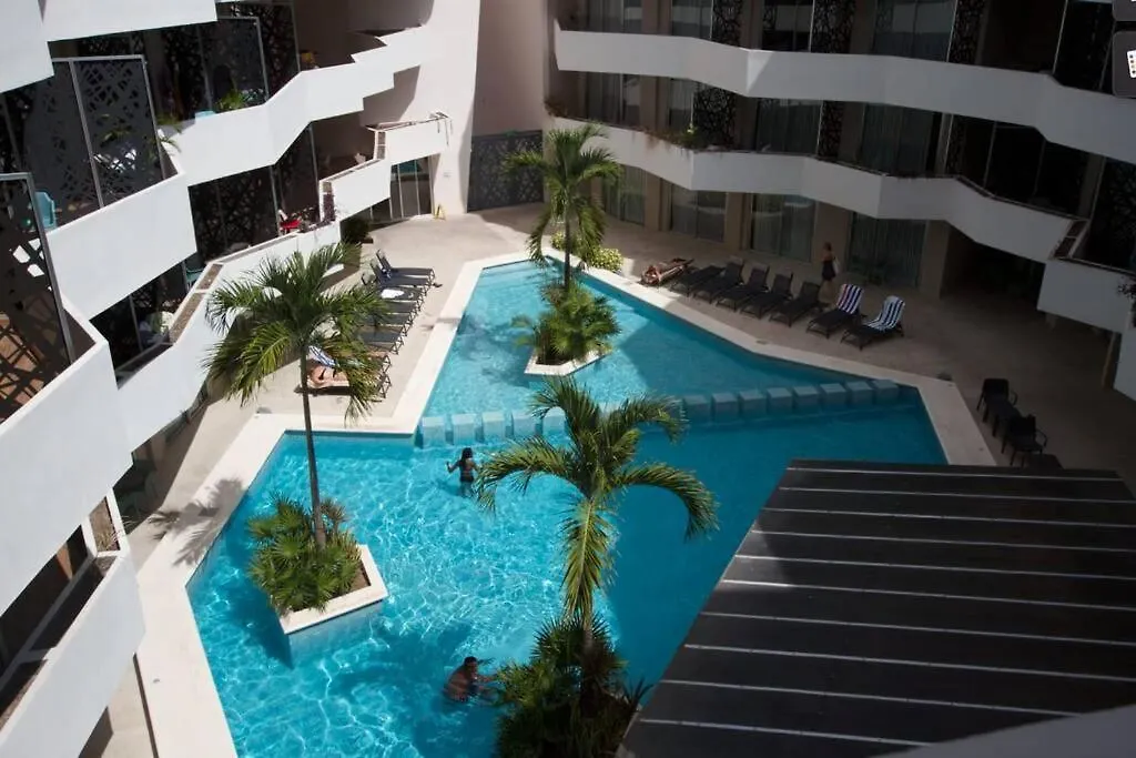 Luxury Condo, Hab Privada 100Mb Ac Gym Pool Cine بلايا ديل كارمن المكسيك